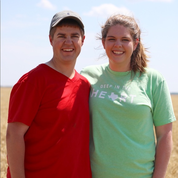 Meet your Posher, Katie - Picture 3 of 4